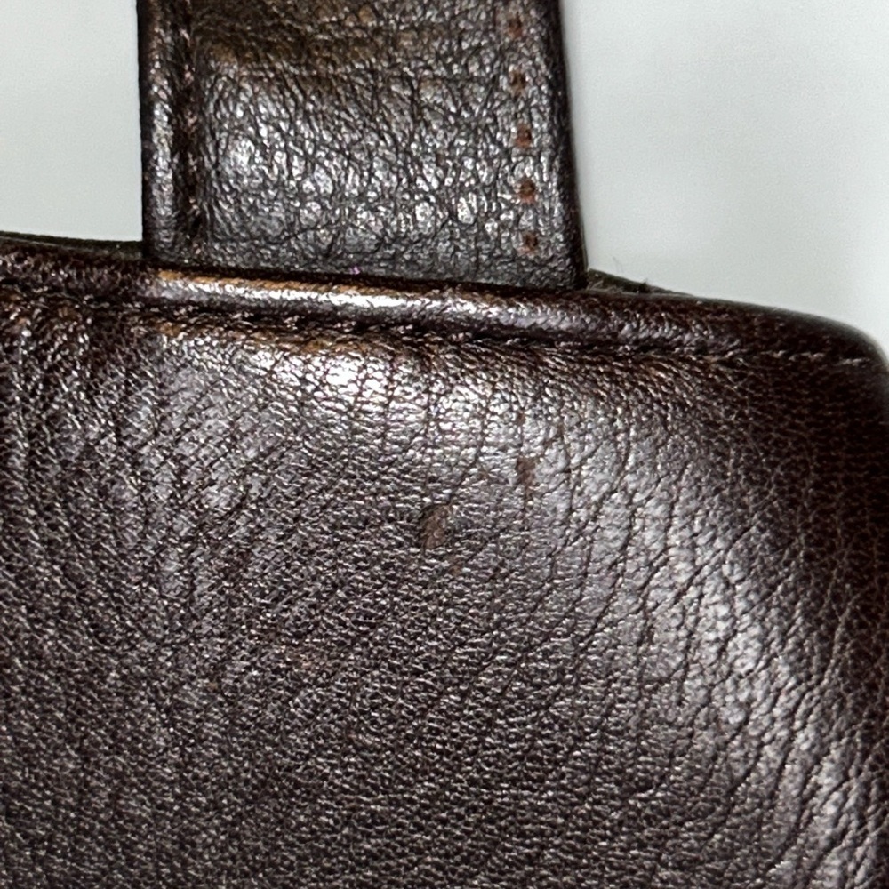 Pre loved chocolate brown Leather crossbody Bag - Picture 14 of 17
